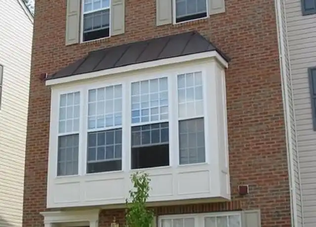 Property at 13659 Saint Johns Wood Pl, Herndon, VA, 20171, 4 beds, 3.5 baths, [object Object]
