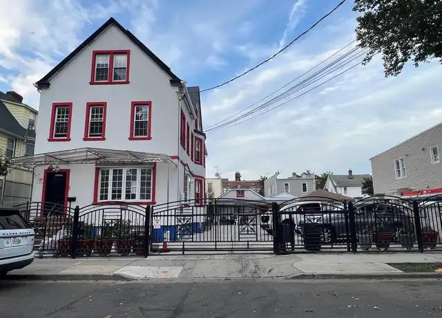 Property at 87-13 135th St Unit 2, Jamaica, NY, 11418, 3 beds, 2 baths, [object Object]