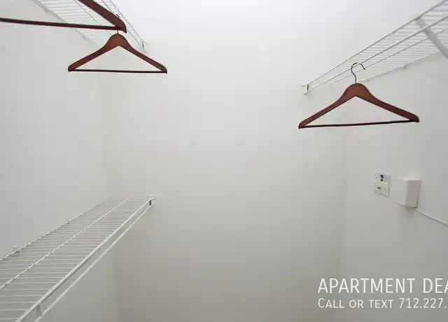 Property at 1646 E T C Jester Blvd Unit 2912, Houston, TX, 77008, 1 bed, 1 bath, [object Object]