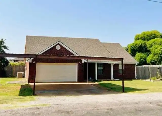 Property at 37 NE Uvon Ln, Elgin, OK, 73538, 3 beds, 2 baths, [object Object]