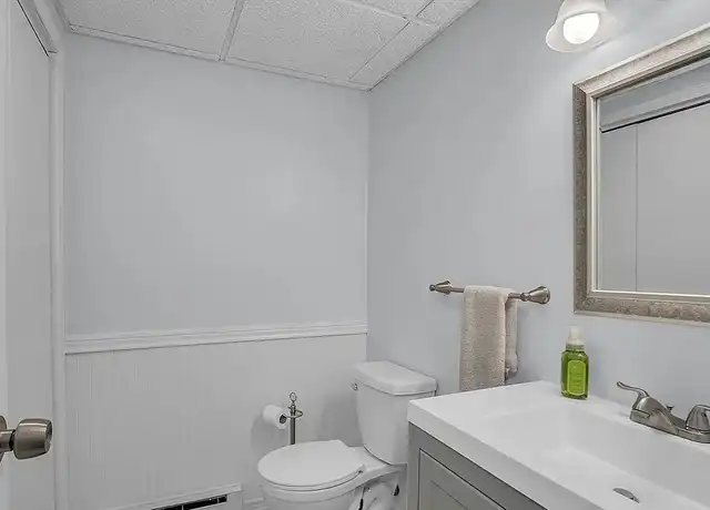 Property at 32 Mountainshire Dr #32, Worcester, MA, 01606, 2 beds, 2 baths, [object Object]