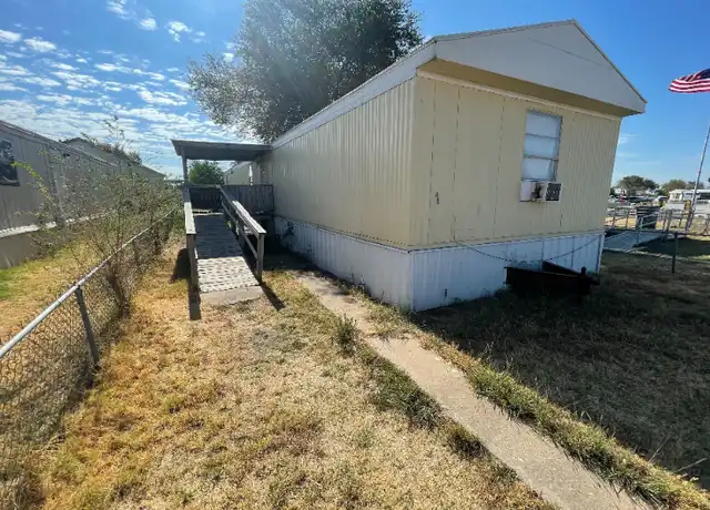 Property at 2504 SW Jefferson Ave Unit 1, Lawton, OK, 73505, 3 beds, 2 baths, [object Object]