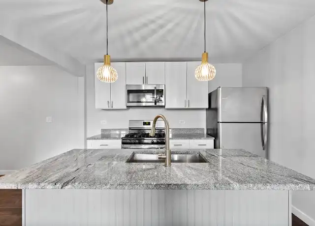 Property at 2945 W Peterson Ave Unit 203, Chicago, IL, 60659, 1 bed, 1 bath, [object Object]