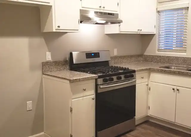 Property at 2445 1/2 Palm Pl Unit 2445 1/2, Huntington Park, CA, 90255, 1 bed, 1 bath, [object Object]