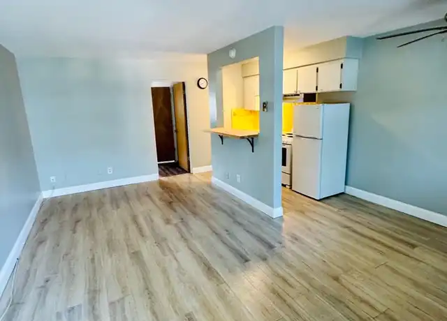 Property at 725 2nd St N, Saint Petersburg, FL, 33701, 1 bed, 1 bath, [object Object]