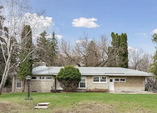 Property at 600 Meadow Ln S, Minneapolis, MN, 55416, 4 beds, 2 baths, [object Object]