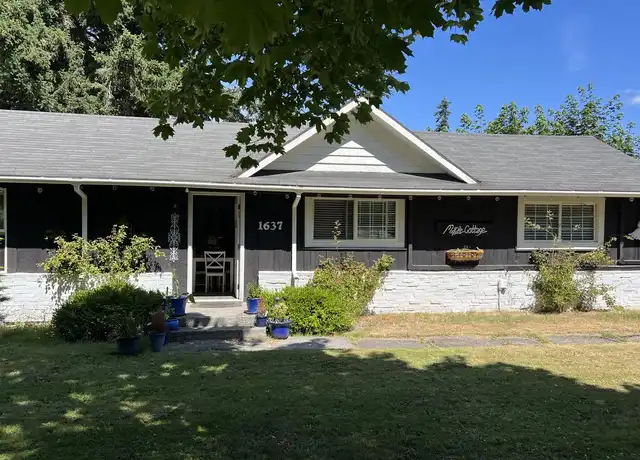Property at 1637 Scenic Ave, Freeland, WA, 98249, 2 beds, 2 baths, [object Object]