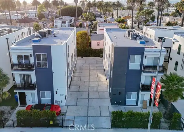 Property at 2725 S La Brea Ave, Los Angeles, CA, 90016, 4 beds, 4.5 baths, [object Object]