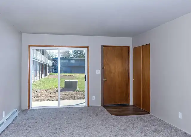 Property at The Den - 801 E 18th Ave, Ellensburg, WA, 98926, 1-2 bed, 1 bath, [object Object]