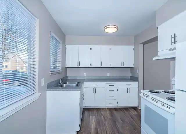 Property at The Den - 801 E 18th Ave, Ellensburg, WA, 98926, 1 bed, 1 bath, [object Object]