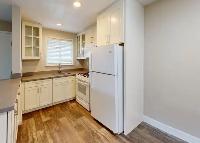 Property at 7 Merrydale Rd Unit 8, San Rafael, CA, 94903, 1 bed, 1 bath, [object Object]