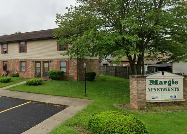 Property at 400 Elm St, Leesburg, OH, 45135, 1 bed, 1 bath, [object Object]