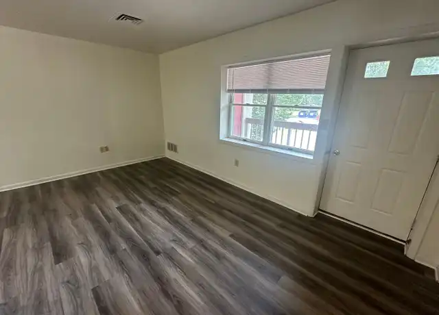 Property at 343 E Liberty St Unit 343 L, Chambersburg, PA, 17201, 1 bed, 1 bath, [object Object]