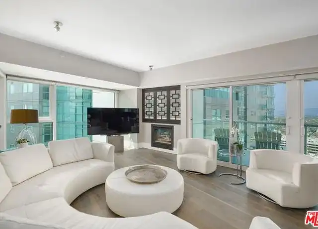 Property at 13600 Marina Pointe Dr #1702, Marina del Rey, CA, 90292, 2 beds, 3 baths, [object Object]