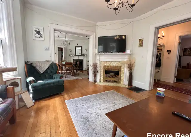 Property at 9 Kenwood St Unit 1, Brookline, MA, 02446, 4 beds, 2 baths, [object Object]