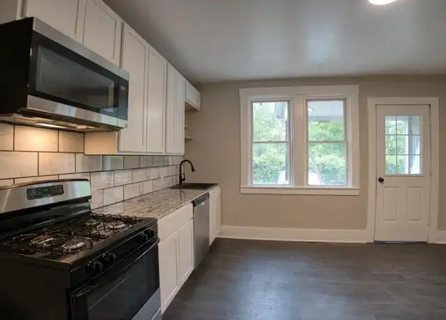 Property at 4013 Bell St, Erie, PA, 16511, 3 beds, 1 bath, [object Object]