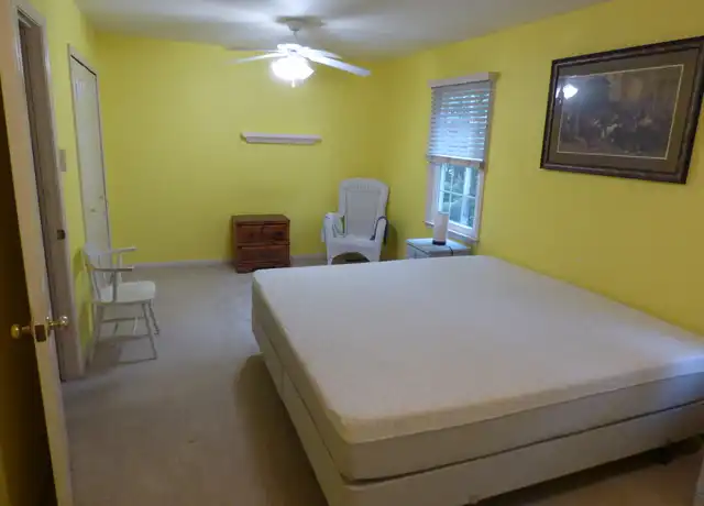 Property at 11347 Cromwell Ct Unit 1, Woodbridge, VA, 22192, 1 bed, 1 bath, [object Object]