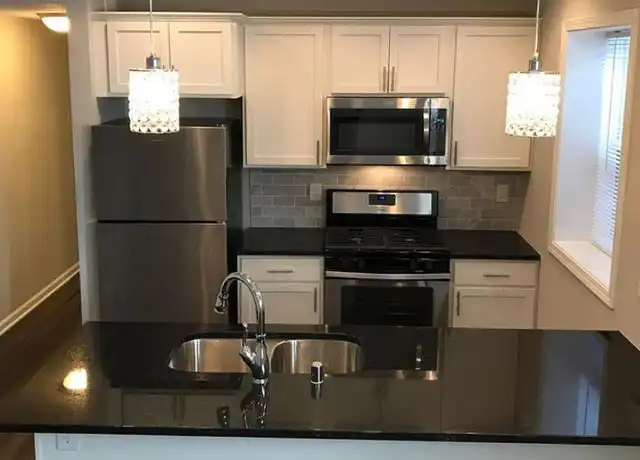Property at 2008 Bryant Ave S Unit 4B, Minneapolis, MN, 55405, 2 beds, 2 baths, [object Object]