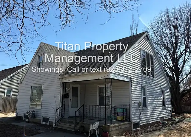 Property at 127 Elm St, Combined Locks, WI, 54113, 2 beds, 1 bath, [object Object]