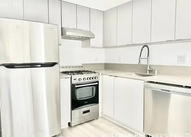 Property at 316 S Mariposa Ave Unit 14, Los Angeles, CA, 90020, 1 bed, 1 bath, [object Object]