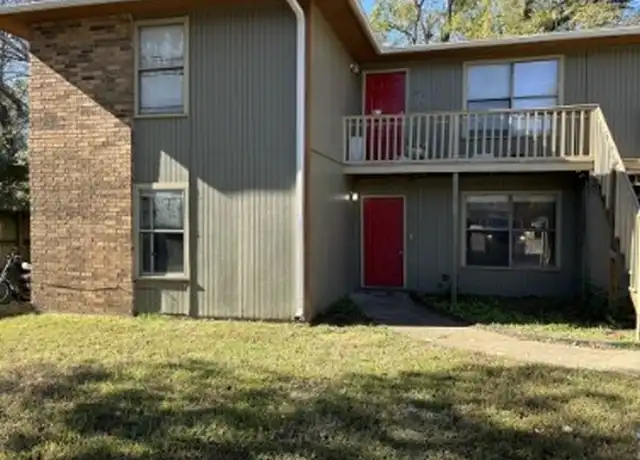 Property at 637 N Betty Jo Dr, Fayetteville, AR, 72701, 2 beds, 1 bath, [object Object]