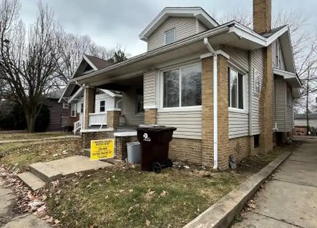 Property at 804 E McClure Ave, Peoria, IL, 61603, 5 beds, 2 baths, [object Object]