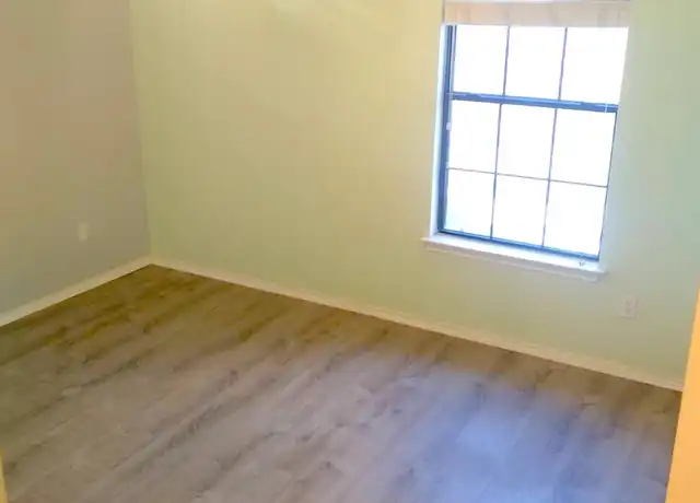Property at 401 Thicket Ln, Kyle, TX, 78640, 1 bed, 2 baths, [object Object]