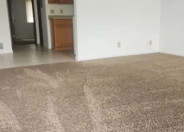 Property at 3201 N 41st St Unit 03, Lincoln, NE, 68504, 1 bed, 1 bath, [object Object]
