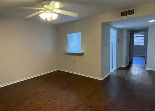 Property at 3821 Prytania St Unit 2, New Orleans, LA, 70115, 1 bed, 1 bath, [object Object]