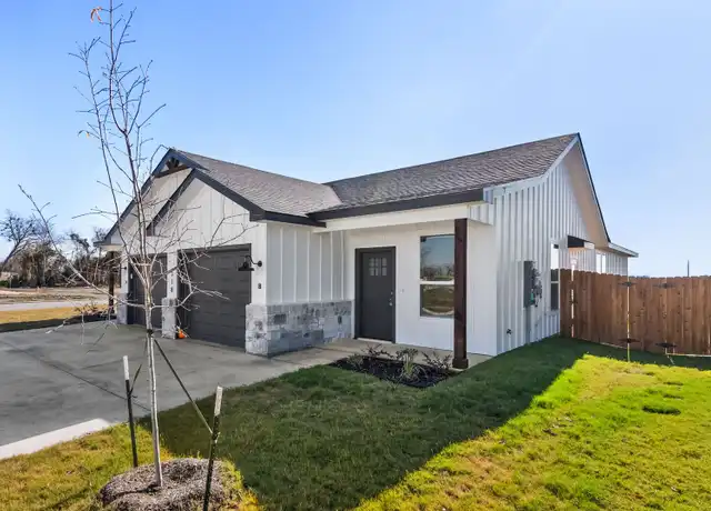 Property at 318 Dolphin Dr Unit B, Temple, TX, 76501, 3 beds, 2 baths, [object Object]