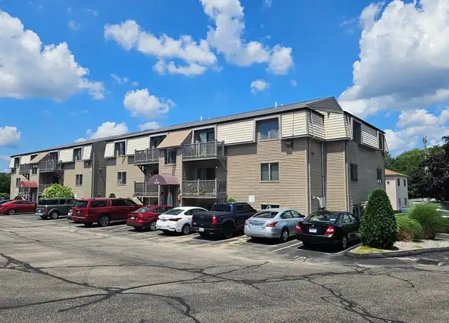 Property at 8 Village Ct, West Warwick, RI, 02893, 2 beds, 1 bath, [object Object]