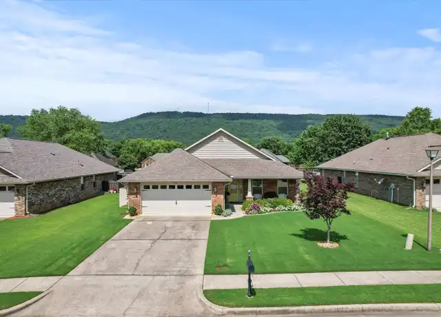 Property at 7122 Pale Dawn Pl SE, Owens Cross Roads, AL, 35763, 3 beds, 2 baths, [object Object]