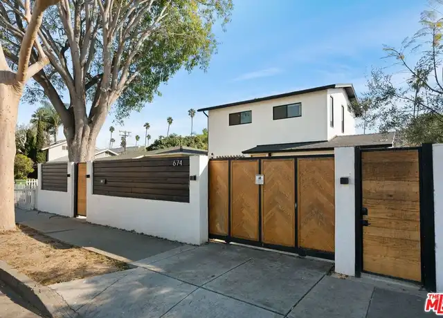 Property at 674 Olive St, Venice, CA, 90291, 4 beds, 4 baths, [object Object]