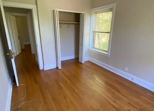 Property at 834 Reba Pl Unit 3N, Evanston, IL, 60202, 2 beds, 1 bath, [object Object]