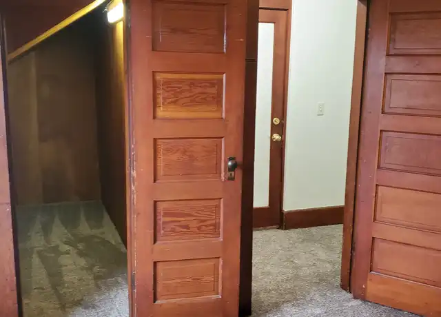 Property at 500 N Anderson St Unit 2, Ellensburg, WA, 98926, 2 beds, 1 bath, [object Object]