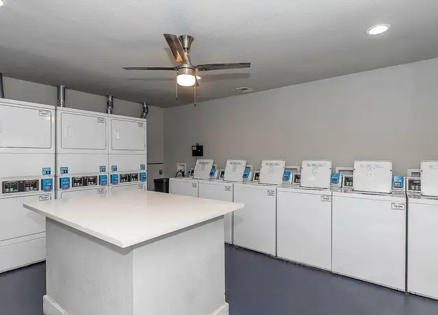 Photo of 301 N Greenville Ave, Allen, TX 75002