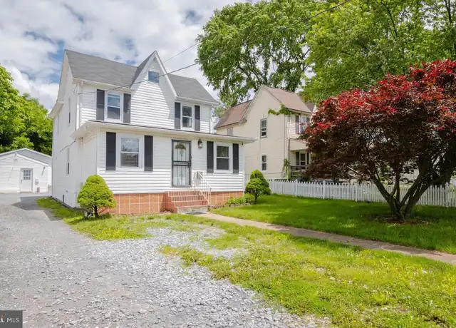 Property at 204 Winters Ln, Catonsville, MD, 21228, 4 beds, 2 baths, [object Object]