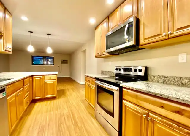 Property at 400 Glendale Rd, Havertown, PA, 19083, 2 beds, 1 bath, [object Object]