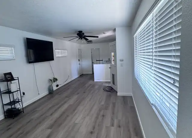 Property at 2060 Pine Crest Dr, Corona, CA, 92882, 1 bed, 1 bath, [object Object]