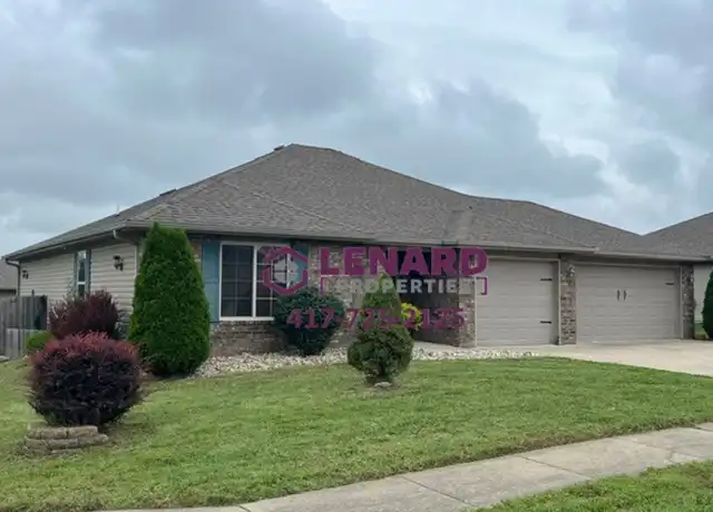 Property at 3105 N Oakland Ave, Springfield, MO, 65803, 3 beds, 2 baths, [object Object]