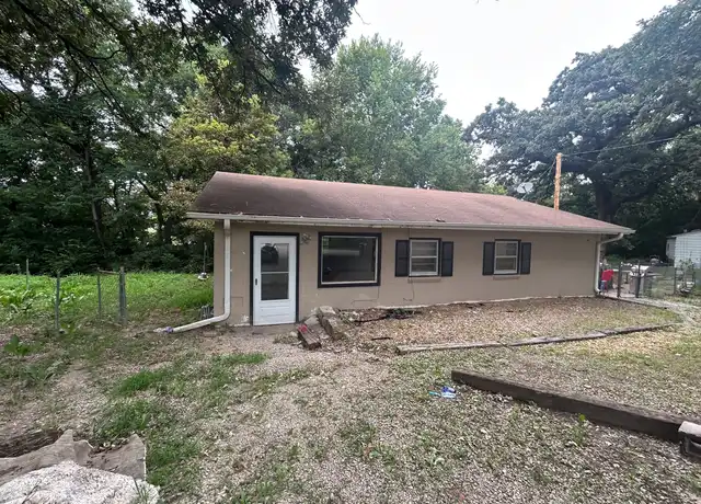 Property at 4480 Tuttle Creek Blvd Unit A, Manhattan, KS, 66502, 2 beds, 1 bath, [object Object]
