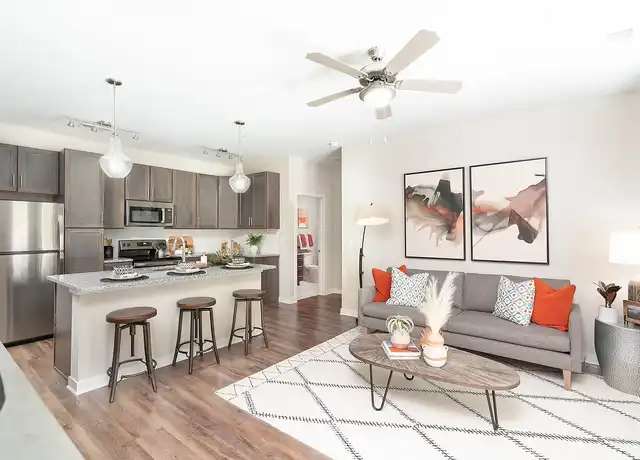 Property at Vintage Hunters Crossing Apartments - 100 Vintage Alcoa Way, Alcoa, TN, 37701, 1-3 bed, 1-2 bath, [object Object]