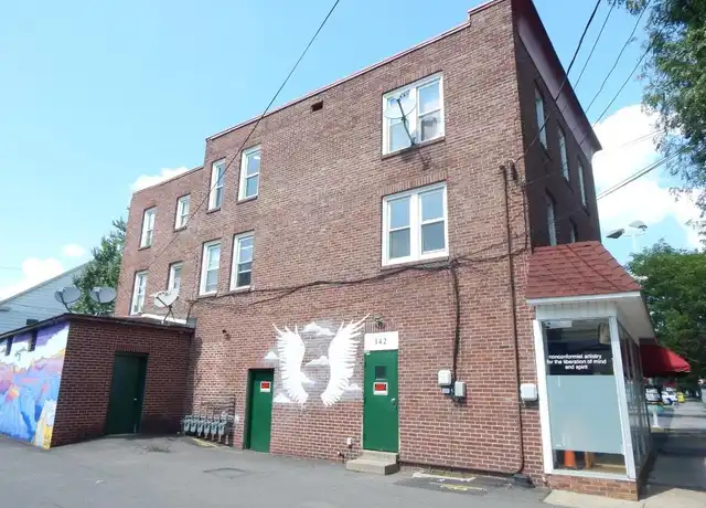 Property at 342 Wyoming Ave, Kingston, PA, 18704, 1 bed, 1 bath, [object Object]