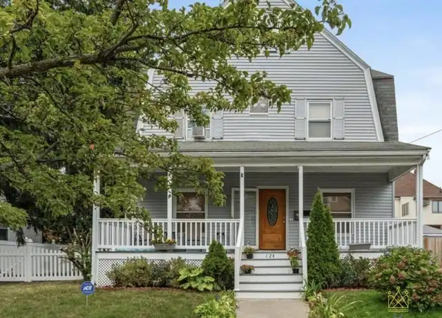 Property at 124 Sheridan Ave, Medford, MA, 02155, 2 beds, 1 bath, [object Object]