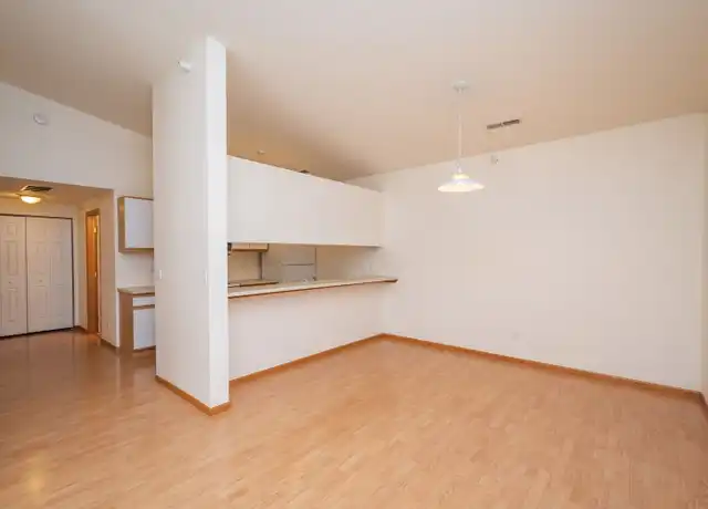 Property at 420 5th St Unit 42016, Coralville, IA, 52241, 2 beds, 2 baths, [object Object]