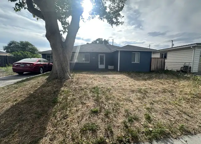 Property at 1408 W Lee St, Moses Lake, WA, 98837, 3 beds, 1 bath, [object Object]