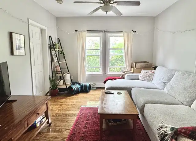 Property at 123 Thorndike St Unit 1, Arlington, MA, 02474, 2 beds, 1 bath, [object Object]