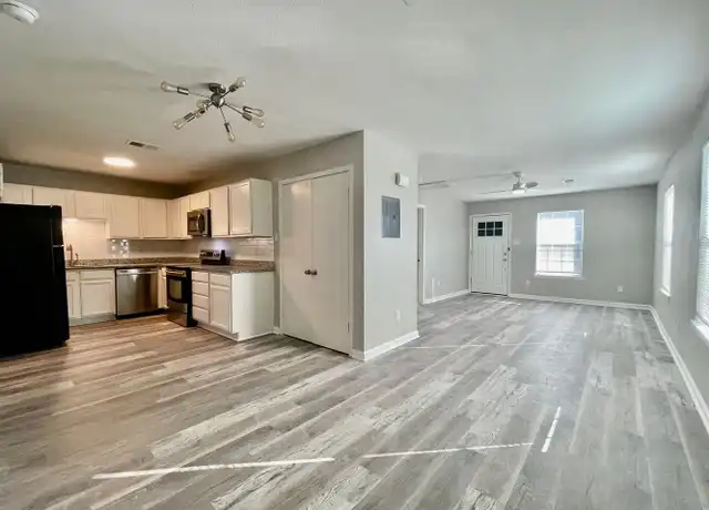 Property at 903 Allen St, San Marcos, TX, 78666, 3 beds, 2 baths, [object Object]