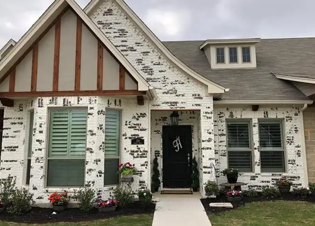 Property at 319 Tinker Trl, Burleson, TX, 76028, 3 beds, 2.5 baths, [object Object]