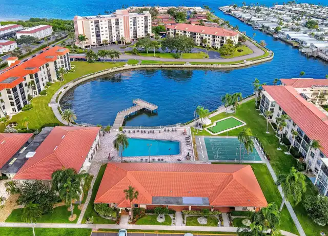 Property at 19029 US Highway 19 N Unit 18C, Clearwater, FL, 33764, 2 beds, 2 baths, [object Object]